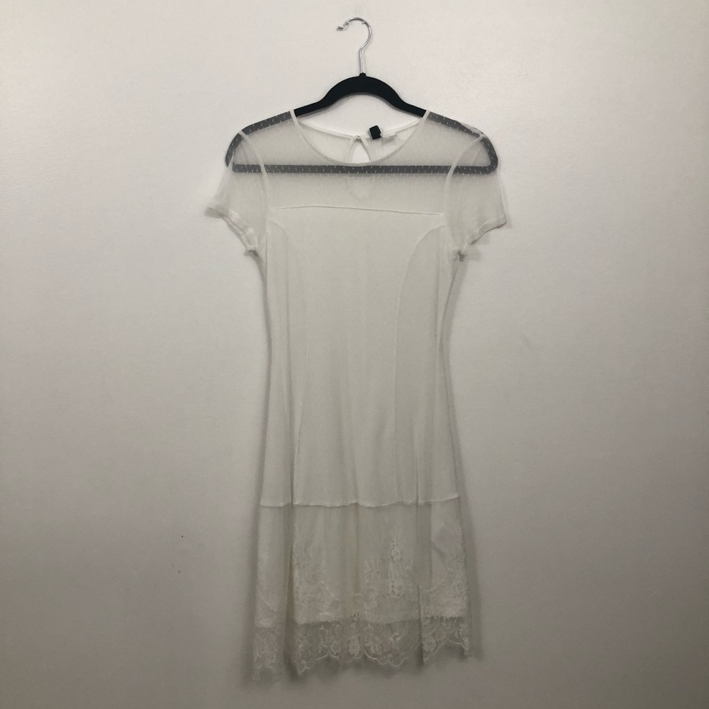 DELICATE WHITE DRESS